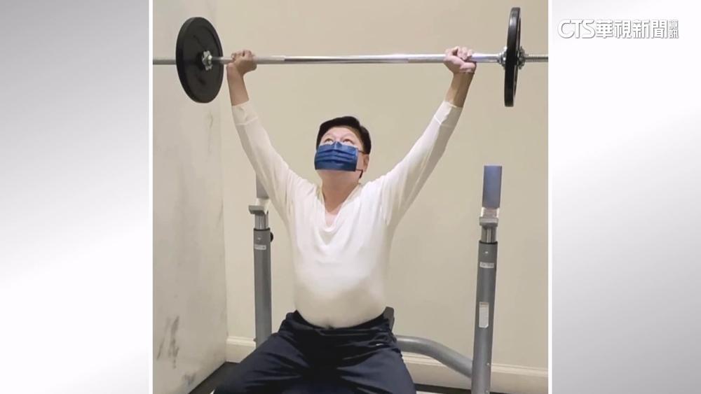 缺席總預算案朝野協商　傅崐萁PO「健身照」在家休養