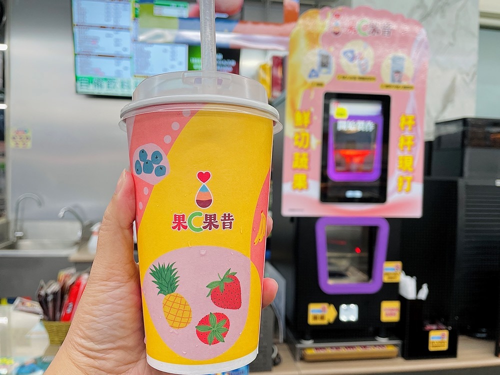 萊爾富引進超商「DIY果昔機」　5月底前完成200家門市安裝