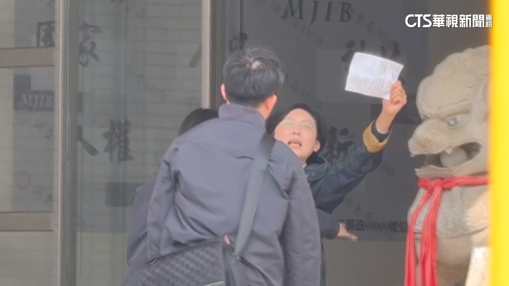 疑涉助理費案遭檢調搜索　林岱樺高喊：司法干預初選