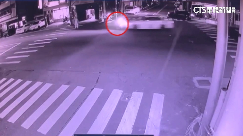 闖紅燈撞飛麵包師害命危　駕駛測有無毒駕追責