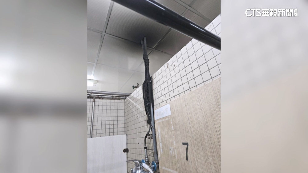 中央大學女宿舍半夜竄火　百名女大生急逃生