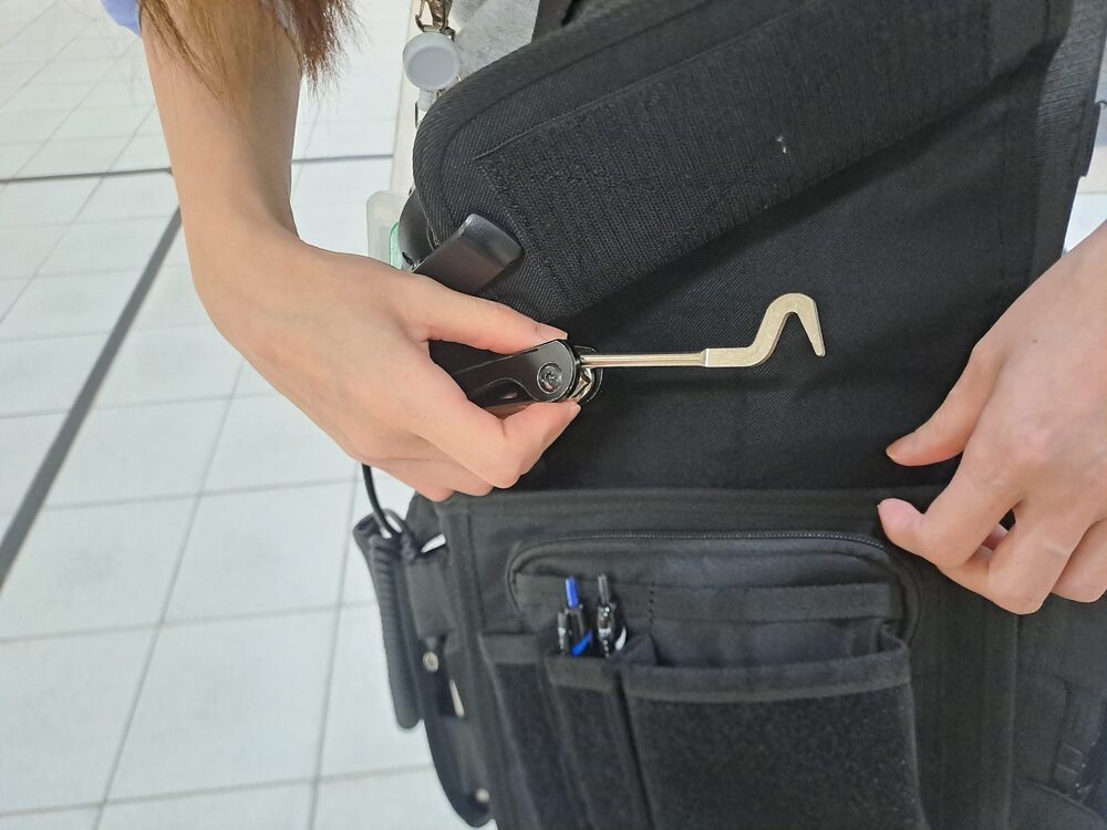 北捷異物排除工具。圖／北捷公司提供