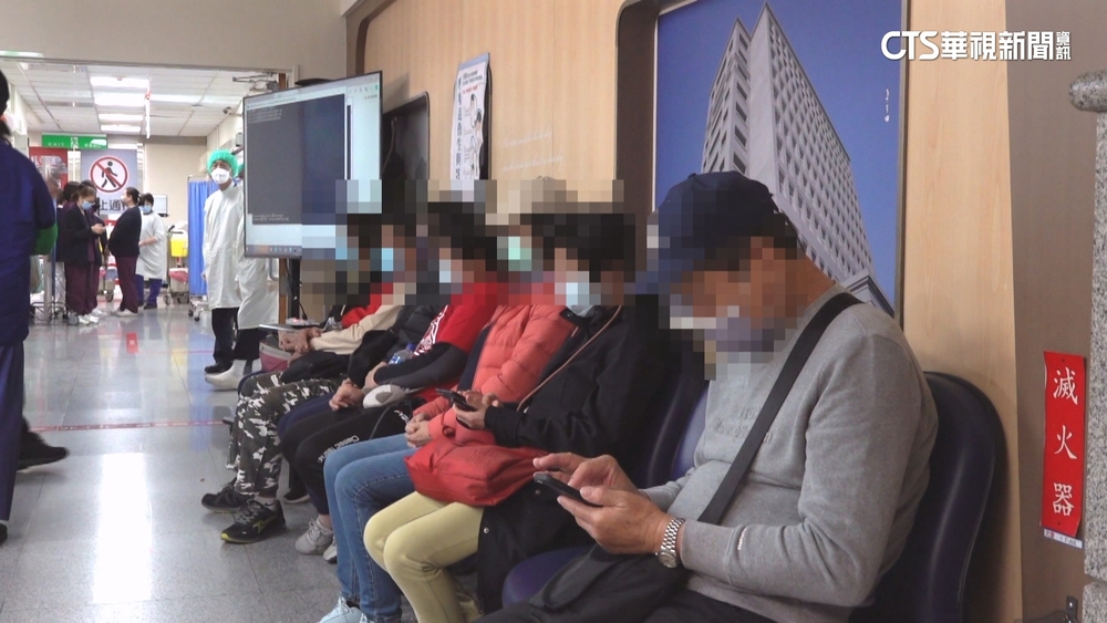 板橋34人遊嘉義！　疑食物中毒15人上吐下瀉急送醫