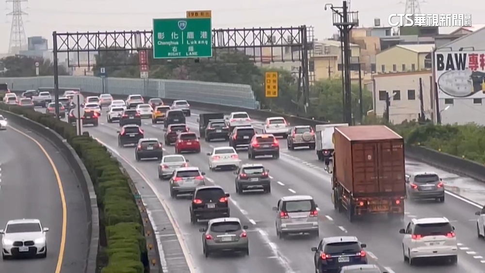 228連假訂房率近6成　高公局研判：將有大量旅遊車潮