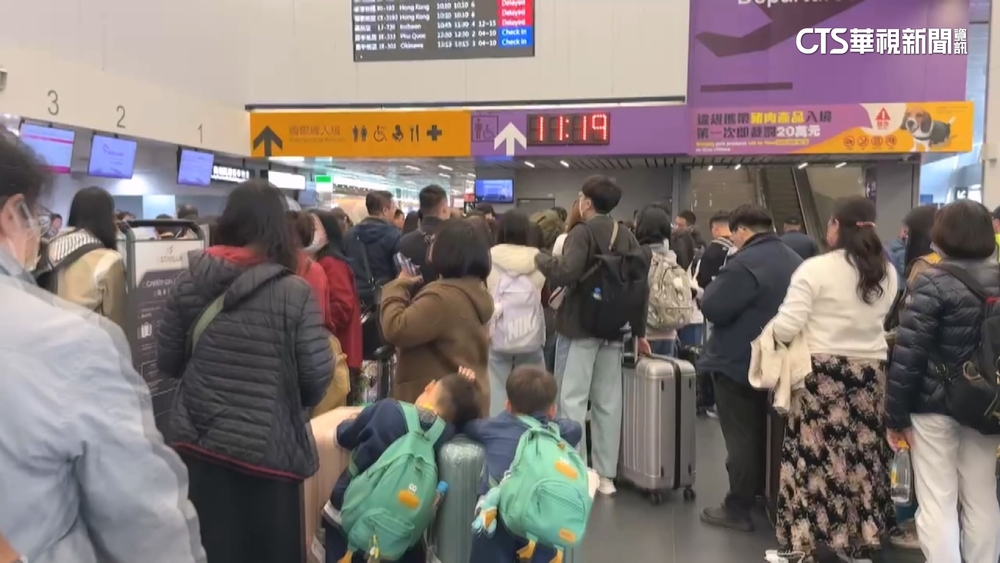 濃霧鎖台中！清泉崗機場航班大亂　旅客被迫取消行程