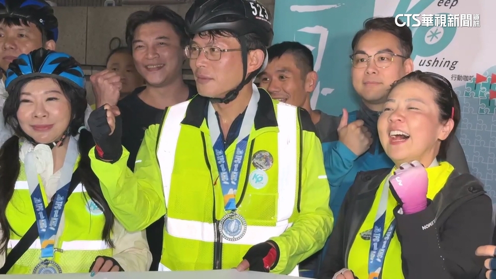 人氣消風？柯單車長征網百萬觀看　黃國昌僅20萬人次