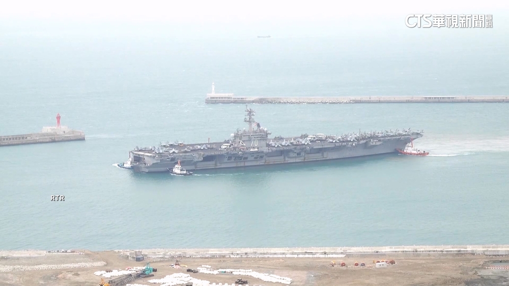 川普上任後首次！　美航母「卡爾文森號」停靠南韓