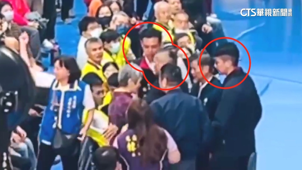 架走退休師惹議！傅崐萁：預謀.深綠　葉春蓮：他話能信？