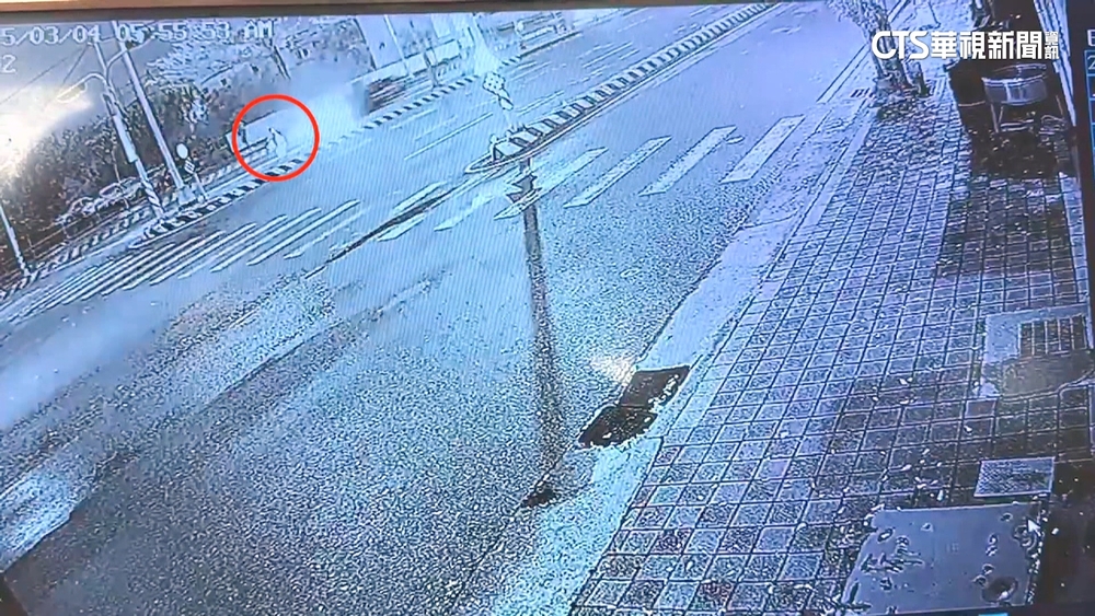 晨運婦橫越馬路慘死！　駕駛綠燈來不及煞車「撞飛她」