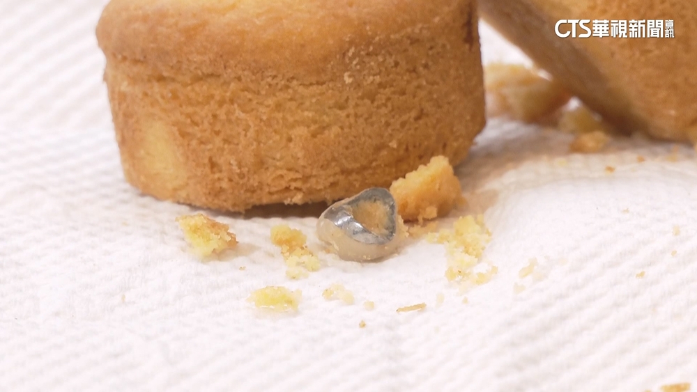控吃鳳梨酥「咬到假牙」遭冷處理　業者：產品均有金屬檢測