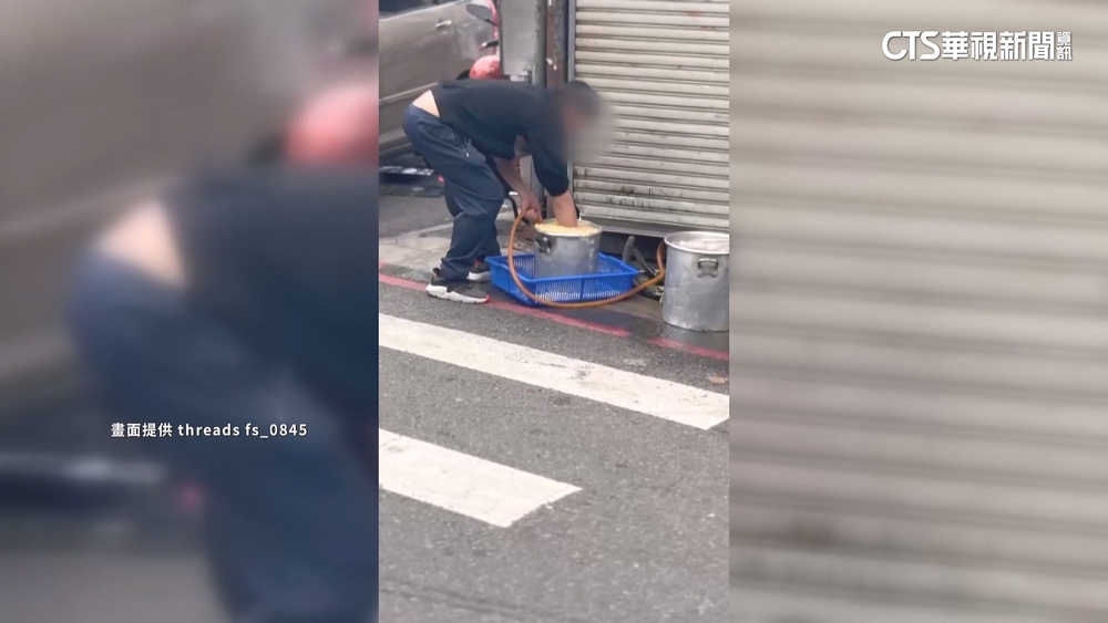 「在地」美食！夜市牛排街角地面洗麵惹議　衛局：限期改善