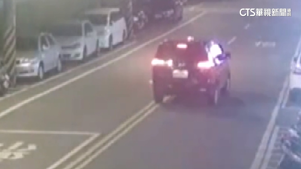 「醉」壞身教！妻酒駕撞7車　肇逃10分鐘稱「安置3孩」