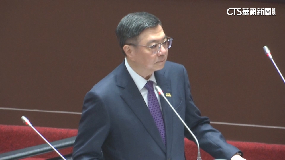 預算交鋒！徐欣瑩轟別裝傻　卓榮泰神回「我本來就傻」