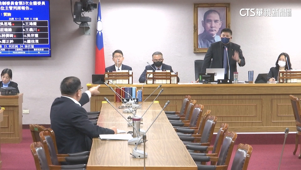 羅智強提「會議詢問」引爆口角　王義川怒槓召委吳宗憲