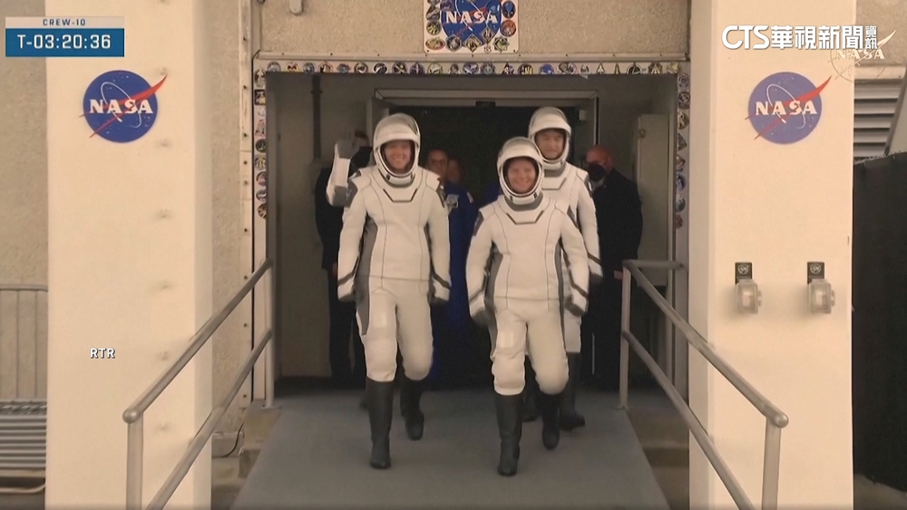 太空人滯留9個月能回家了　獵鷹9號火箭發射升空