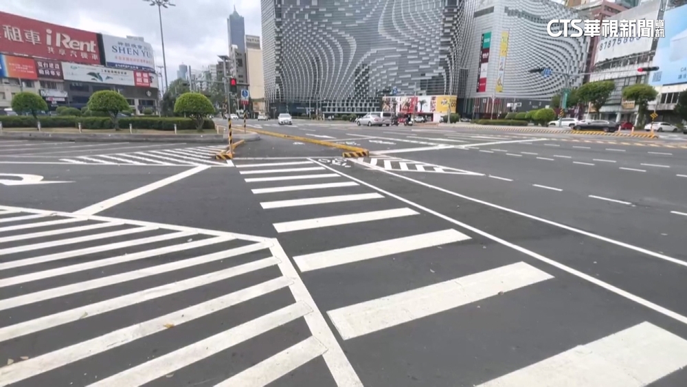 高雄中華.五福圓環成行人安全隱憂？　民眾看法兩極