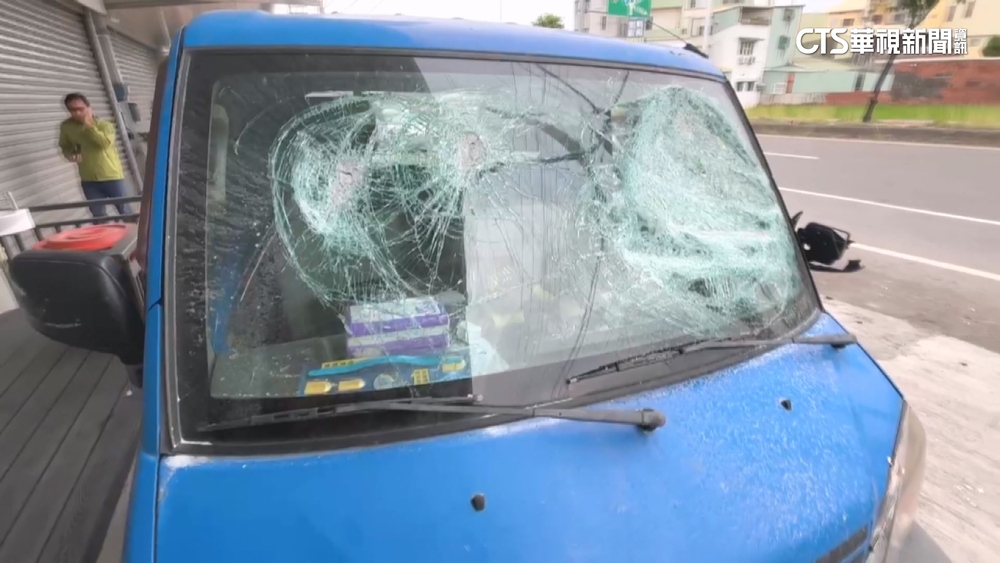 疑傳播小姐遭欺負掀網戰　菸酒行遭砸店引爆衝突