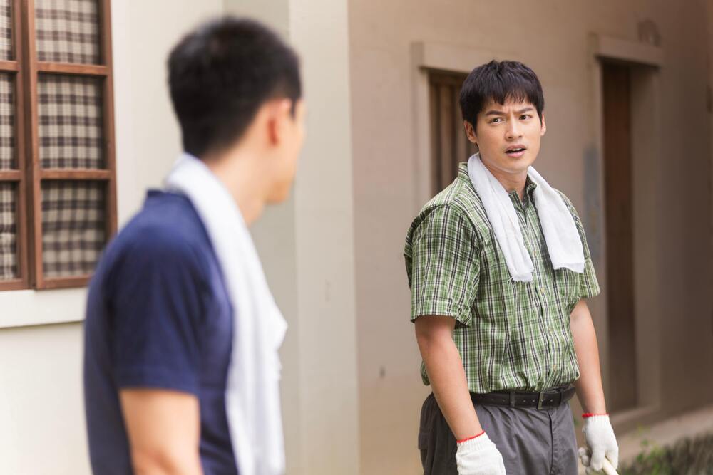 許孟哲分享自己小時候因為害怕而用力咬爸爸手臂的故事