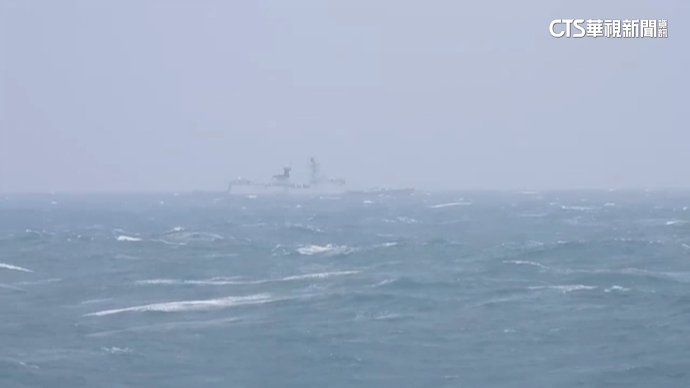 共軍聯合戰備警巡68機艦出海　顧立雄：麻煩製造者