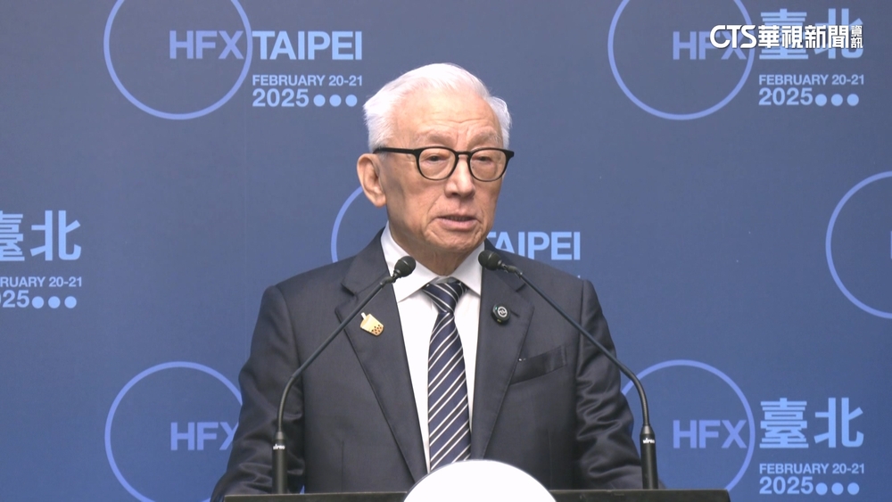 遭翁曉玲控捐款清大跳票　曹興誠提告「誹謗」：求償4千萬、將全數捐給陽明交大