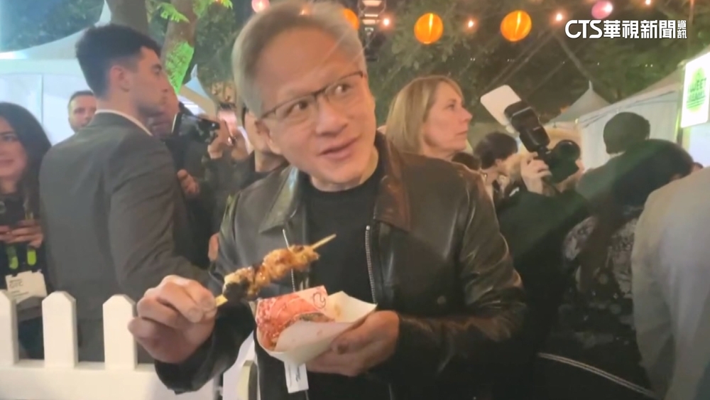 黃仁勳讚台廠成功夥伴　台達電贈鳳梨酥祝賀