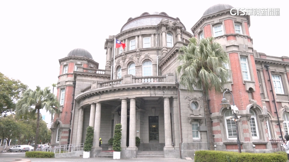 柯政治獻金案　監院認定違法罰374萬.沒入5579萬