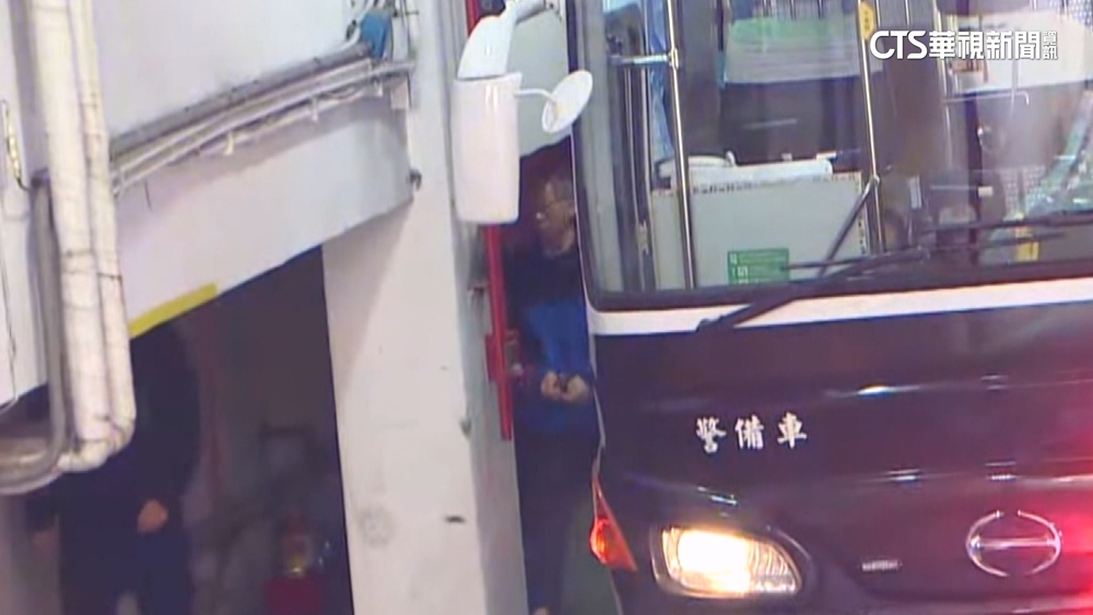 北院提4被告庭訊塞車　柯文哲首開庭延遲1小時半