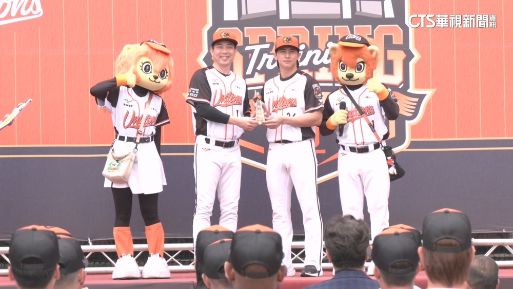 中華職棒首位中職2億男！　陳傑憲10年2億約留「獅隊」