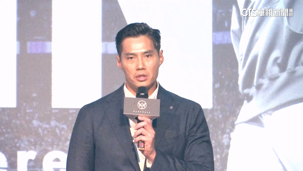 走過21年職業生涯！　陳偉殷卸下球衣正式退休