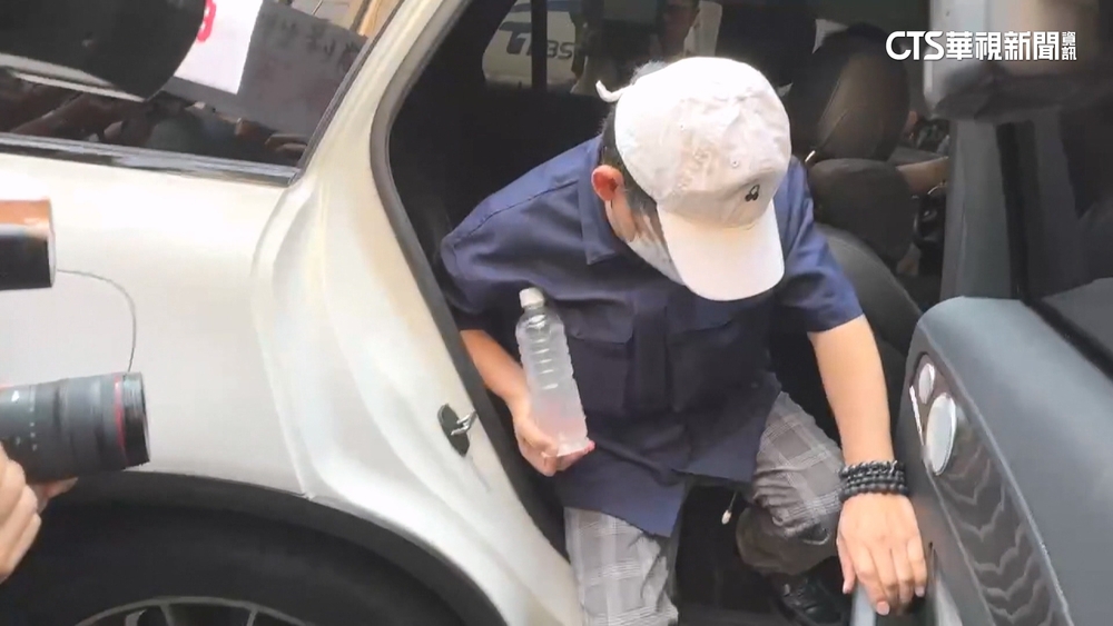 鞠躬5秒求緩刑？　二審黃子佼持性影像「部分認罪」