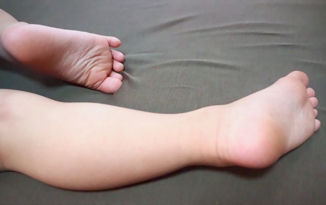 托嬰中心「女嬰趴地墊」窒息亡　竹市府令停業、公布負責人姓名