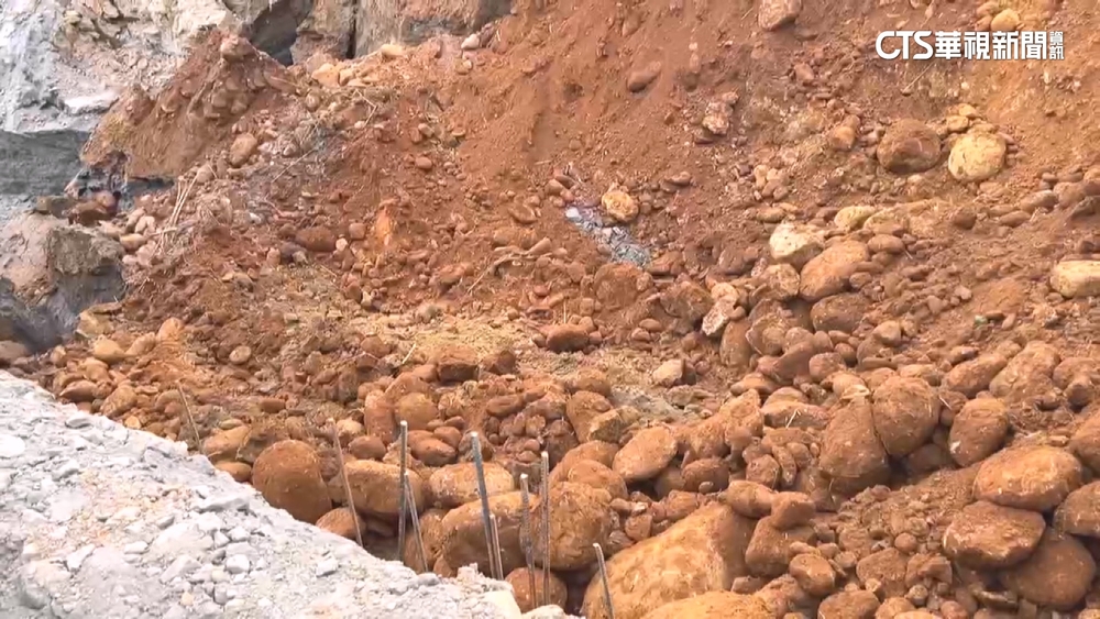 苗栗三義道路工程邊坡坍塌　工人遭活埋逾2小時亡