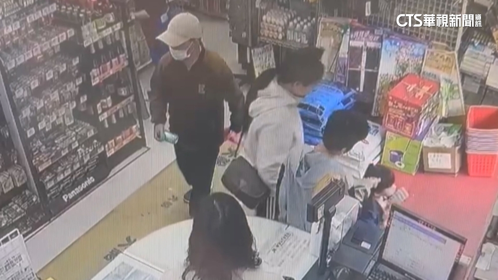 路窄碰撞？3歲童賣場遭男踹一腳瘀青　家長怒報警