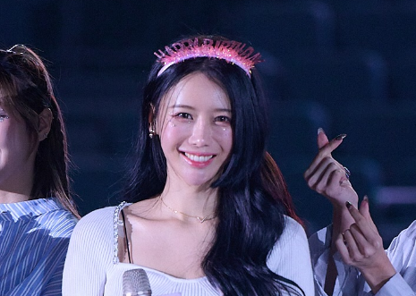 不滿被「叫來坐腿上」　李雅英強硬回擊：不是可以輕描淡寫的玩笑