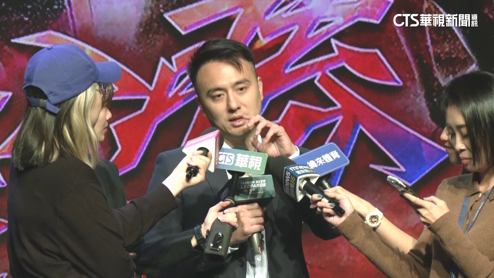 調戲李雅英「坐大腿」惹議　雲豹執行長致歉