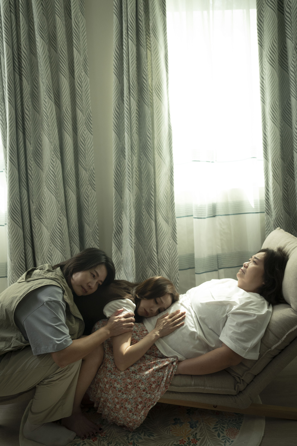 《拜六禮拜》由三位金鐘影后鍾欣凌、丁寧、孫淑媚主演