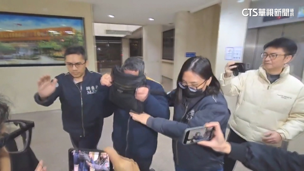 疑洩密查緝情資　2警聲押.4電玩業者交保