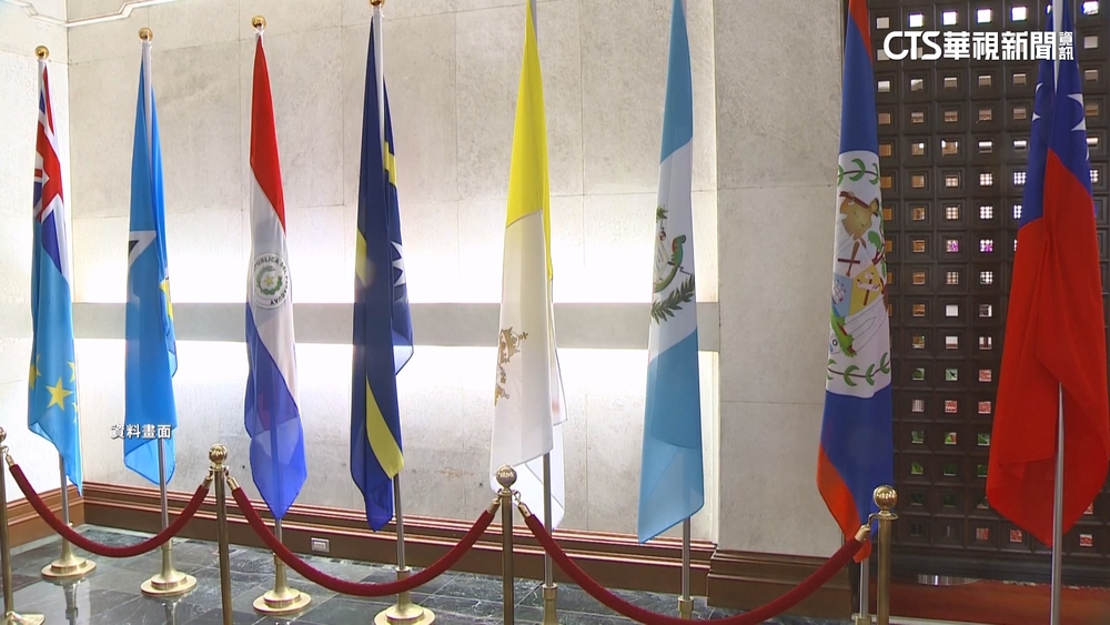 外交部門面增12國旗　含G7.印太區域成員國