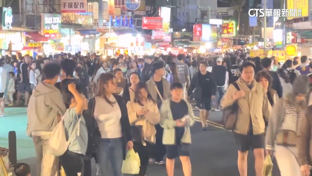 台灣祭首日湧4萬人次　墾丁大街.東港碼頭湧人潮