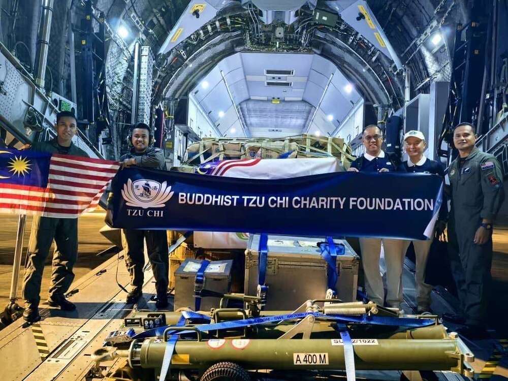 慈濟救援震災　賑災物資、賑災志工抵達緬甸