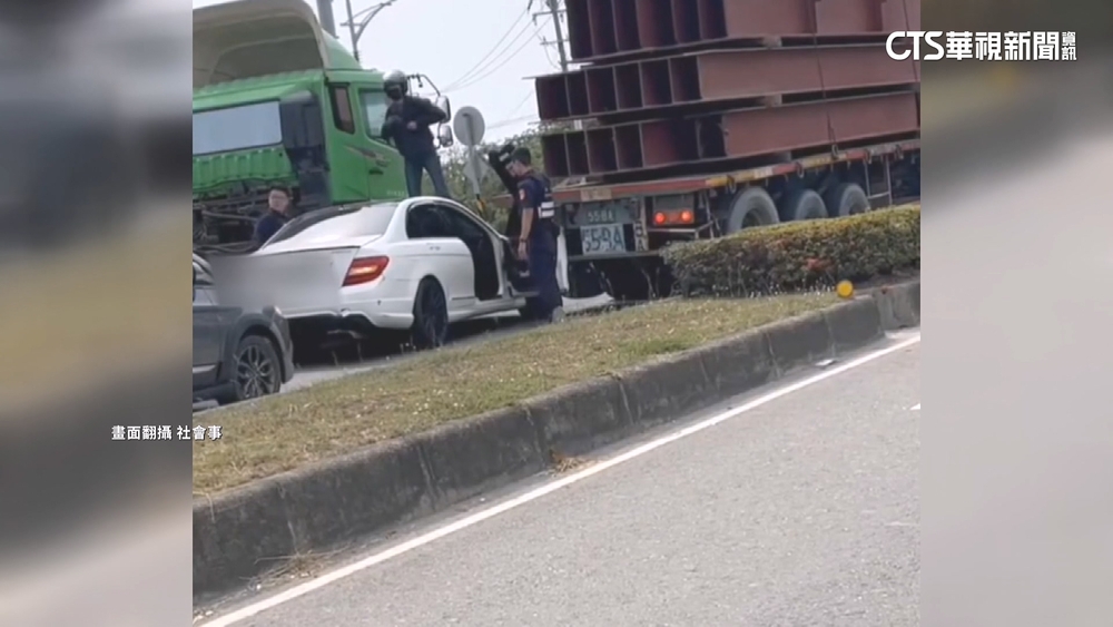 車手落網監控手欲逃　警拔槍嚇阻破窗逮人