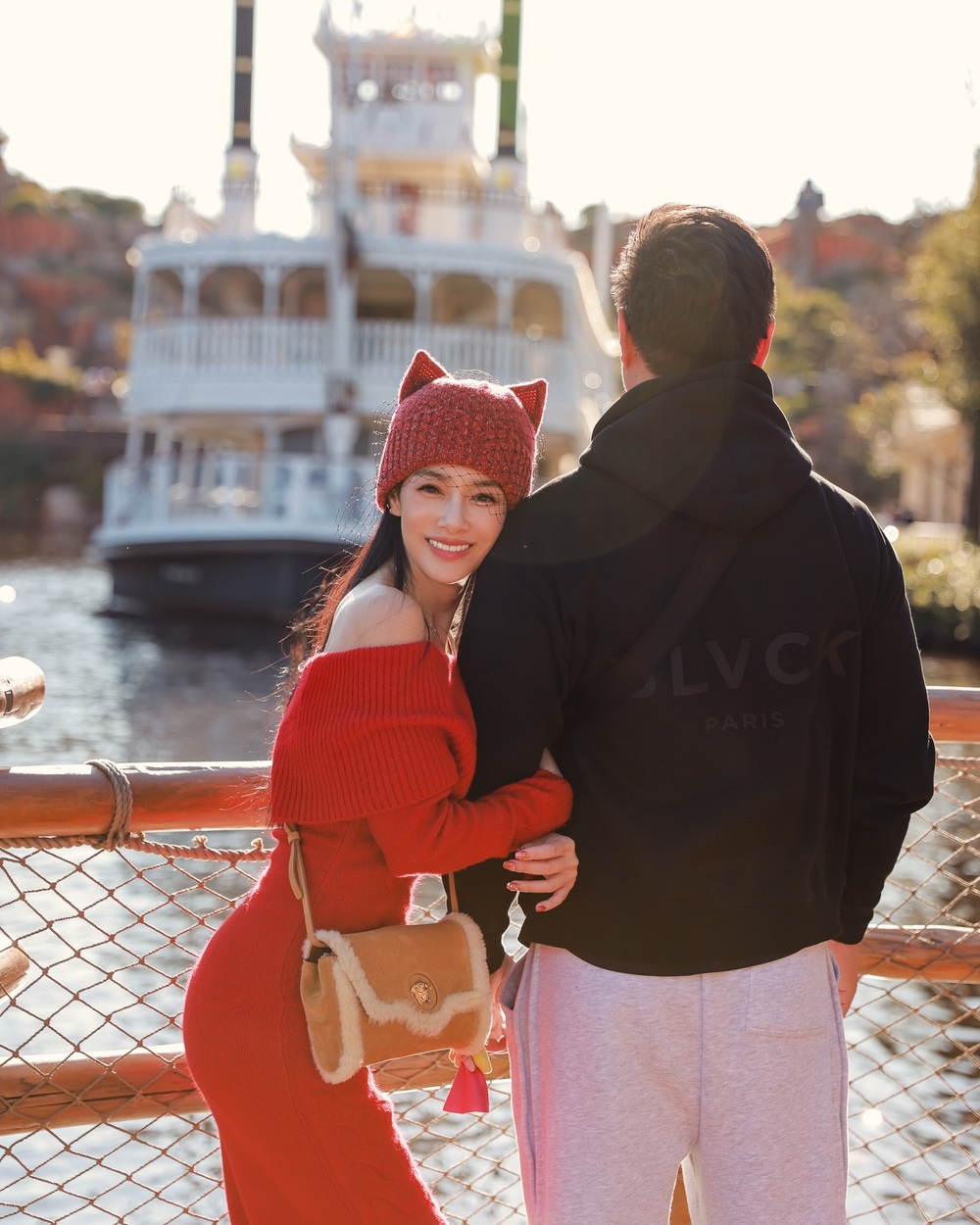 老公遭起底「職業是司機」非富商　王思佳親上火線回應