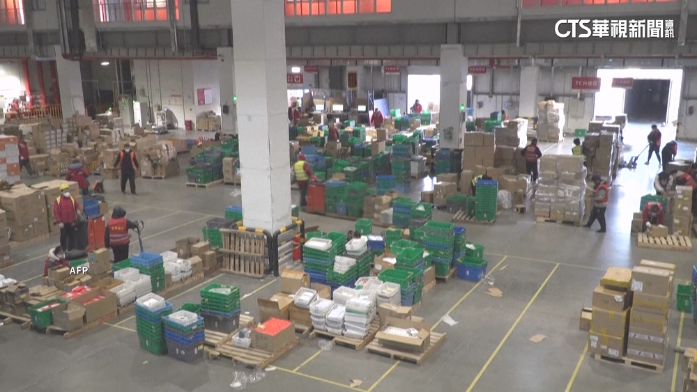 川普再出招！　5月起對中國小額包裹課90%關稅