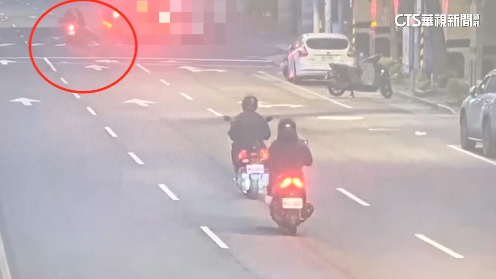 等不及行人號誌變燈　老翁急過馬路遭3機車連續撞亡