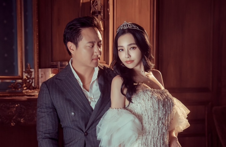 王思佳凌晨吐心聲「從沒說嫁豪門」　丈夫親駁斥：非司機、富二代