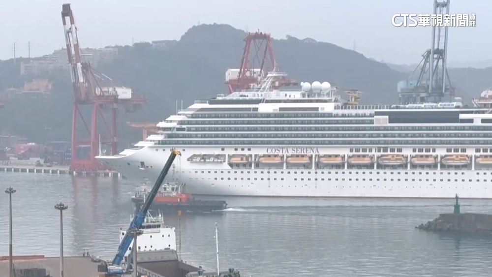 「莎倫娜號」故障滯留那霸！　延後返台　旅客無奈