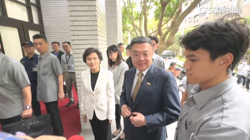 藍提擴大紓困.普發1萬現金　卓揆：歡迎討論