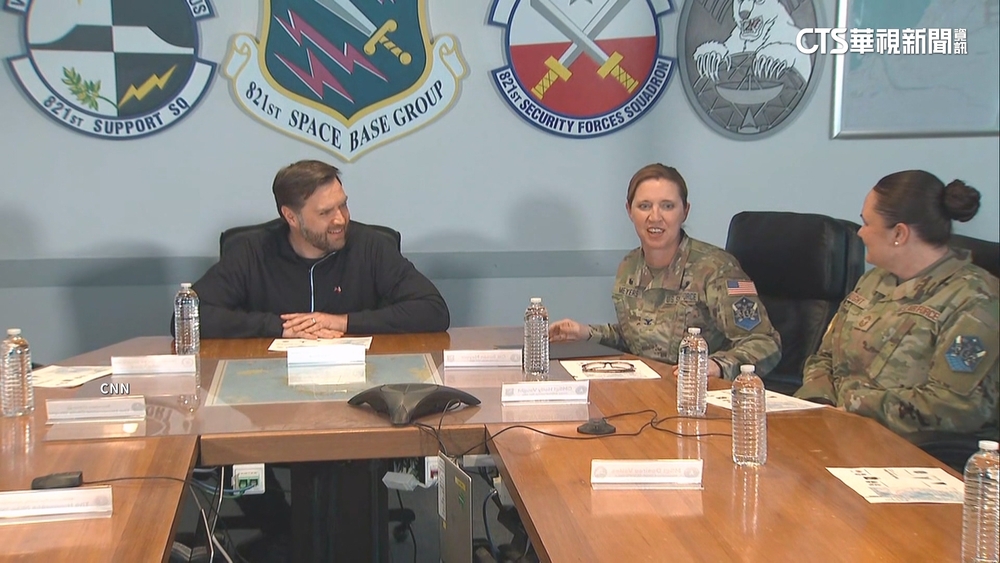 「范斯言論代表他個人」　美駐格陵蘭指揮官被炒