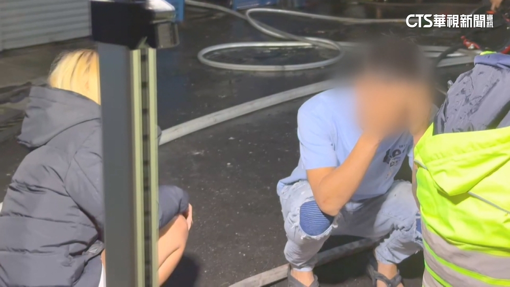 母離異住男友家　前夫目睹慘狀跪地痛哭.男友掩面泣