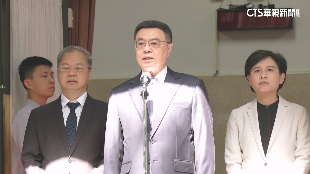 王鴻薇淚控執政黨欺負年輕人　卓揆：不評論個案